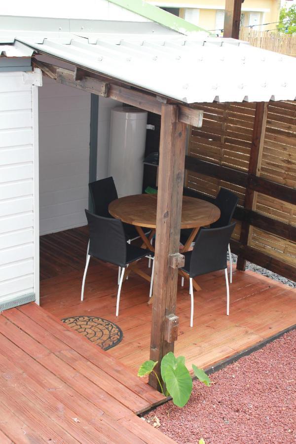 Les Bungalows Du Chateau D'O Petite-Ile Luaran gambar