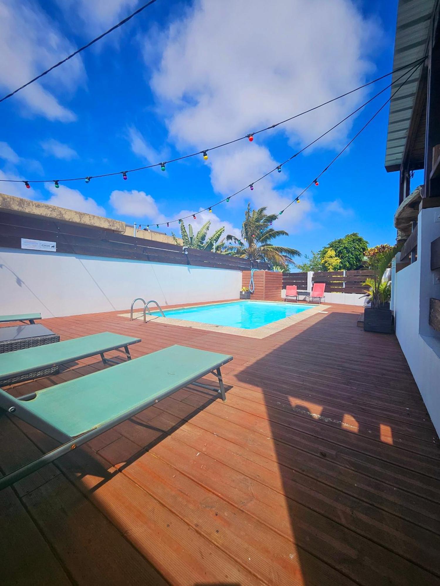 Les Bungalows Du Chateau D'O Petite-Ile Luaran gambar