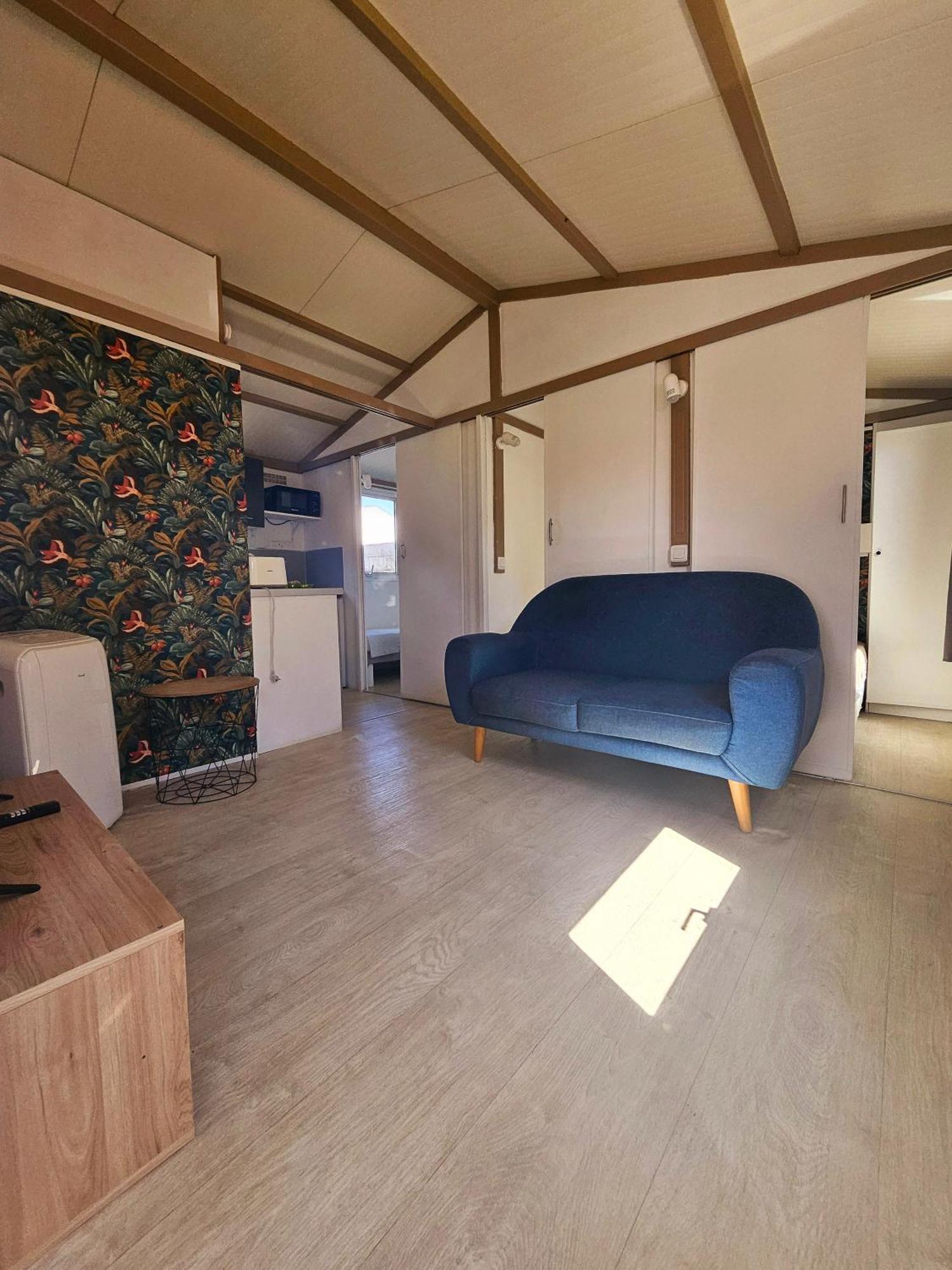 Les Bungalows Du Chateau D'O Petite-Ile Luaran gambar