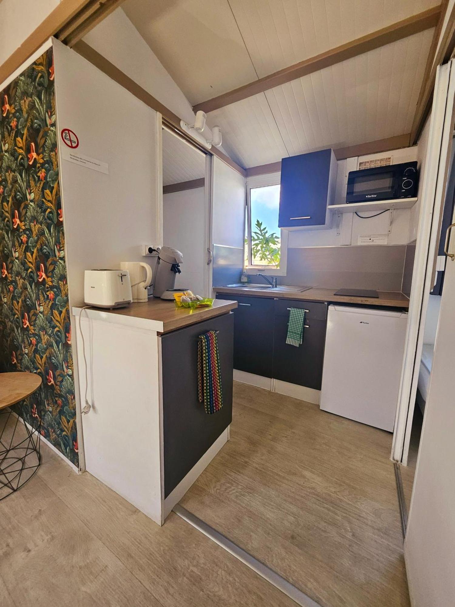Les Bungalows Du Chateau D'O Petite-Ile Luaran gambar