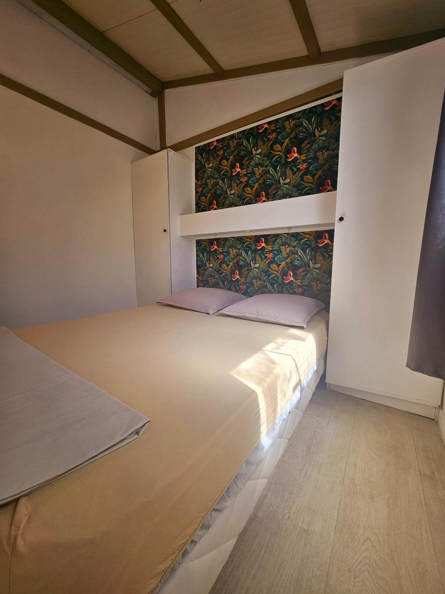 Les Bungalows Du Chateau D'O Petite-Ile Luaran gambar